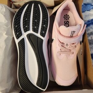 New-Girls Nike Size 2